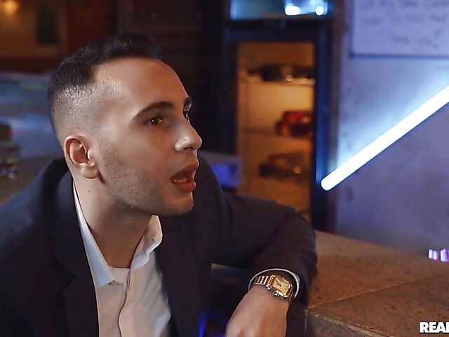 Bar anal with horny barmaid Veronica Leal