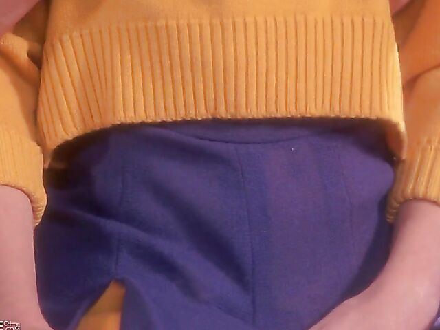 Gym sex with blonde cheerleader Kylee Reese