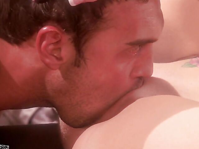 Gym sex with blonde cheerleader Kylee Reese