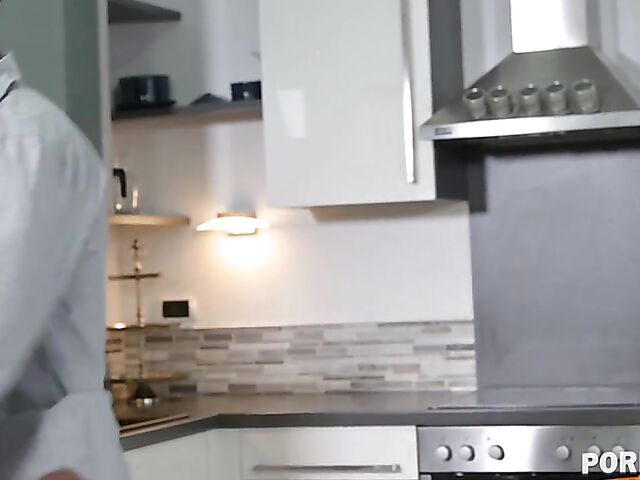 Hot date with big tits redhead Scarlett Jones