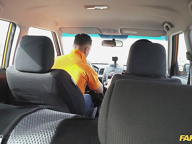 Car fuck during driving lesson with slutty Victoria Daniels