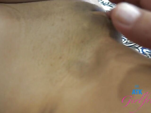 Sweet ebony POV ATK experience featuring Alicia Reign