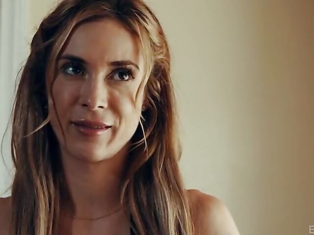 Aiden Ashley surprises her lover with passionate sex in the morning