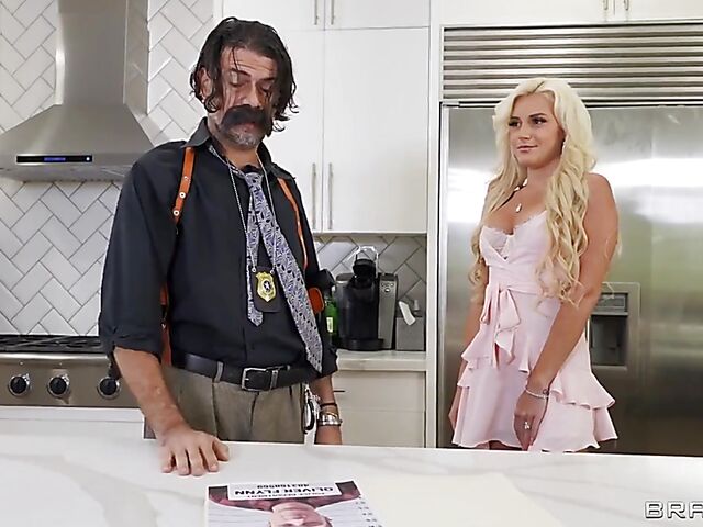 Secret fuck with lawman's busty daughter Nola Exico