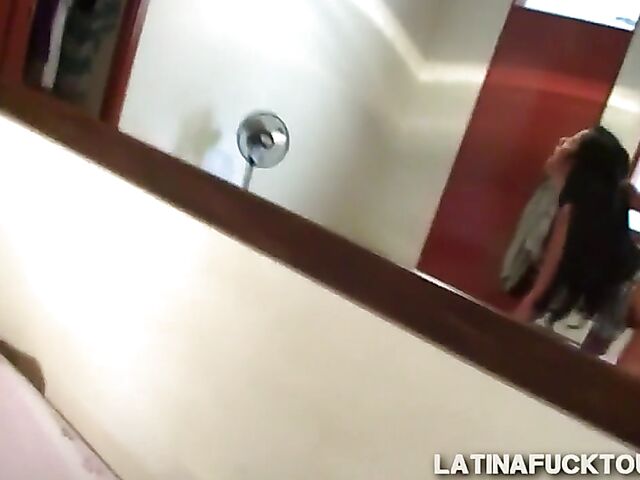 Samara - Round assed latina anal fucked by the tourist