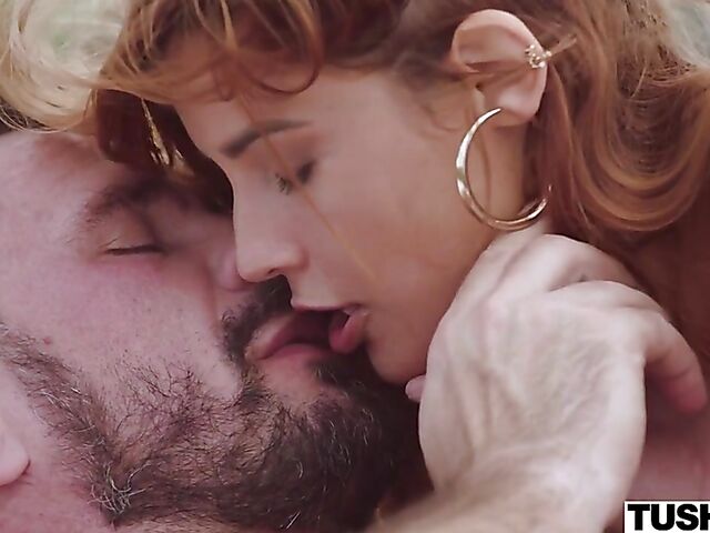 Romantic anal in Paris with Agatha Vega and Manuel Ferrara