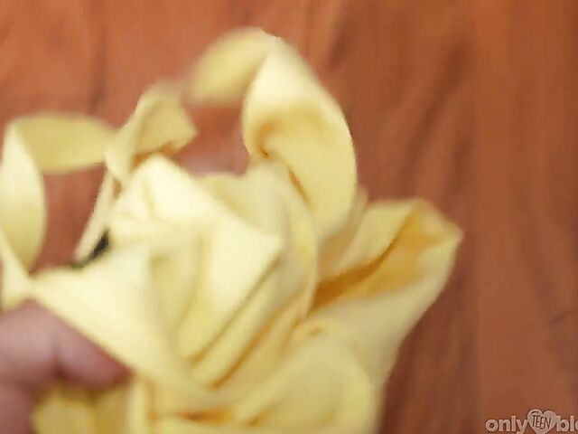 Jamie Jett - Sweet young blonde blowjob unclothed