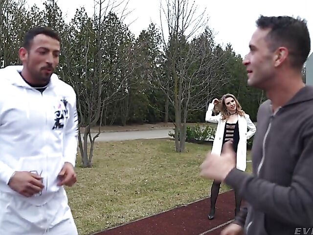 Anal with two men and double penetration in the ring with Jayla De Angelis