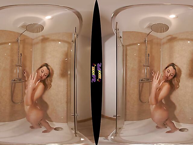 VR 3D shower solo with good looking Chelsea Essex