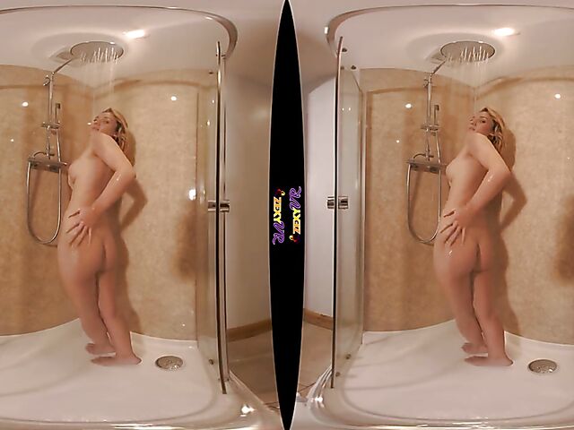 VR 3D shower solo with good looking Chelsea Essex