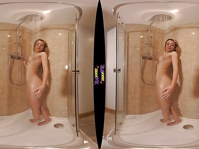 VR 3D shower solo with good looking Chelsea Essex
