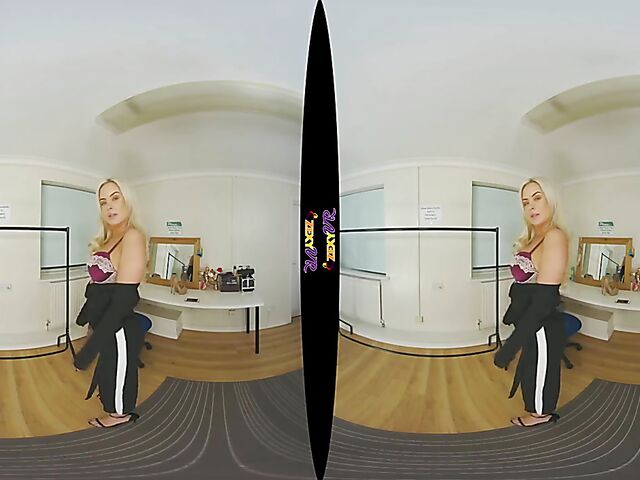 3D VR Big tits blonde striptease with Louise P