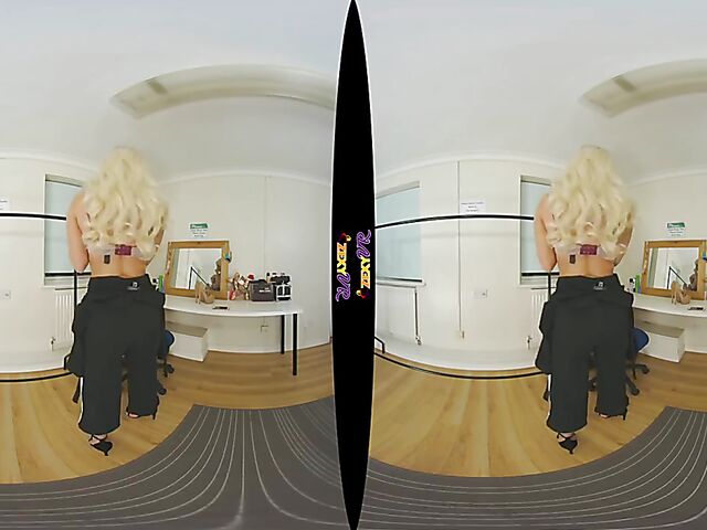 3D VR Big tits blonde striptease with Louise P