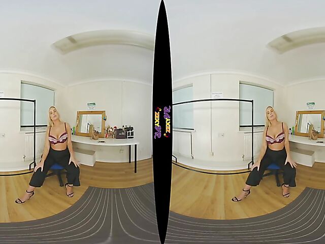 3D VR Big tits blonde striptease with Louise P