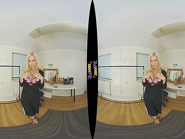 3D VR Big tits blonde striptease with Louise P