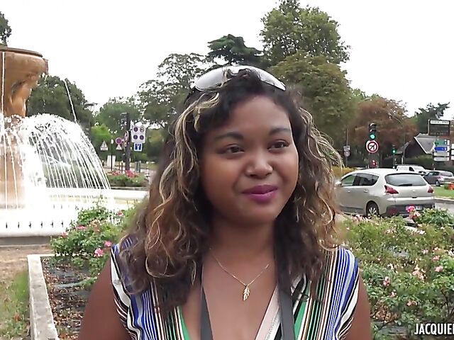 Lilia, 30 - Ebony interracial anal with a French guy in Paris