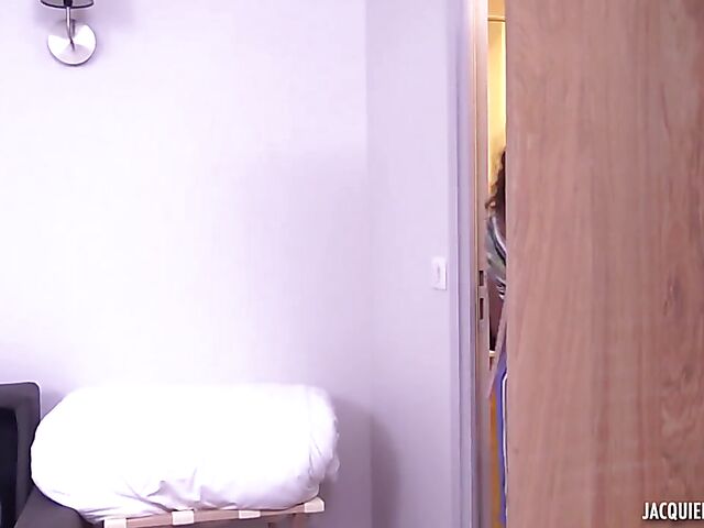 Lilia, 30 - Ebony interracial anal with a French guy in Paris