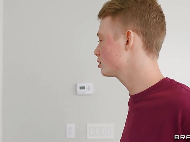 Jimmy Michaels bangs his slut step sister Aubree Valentine