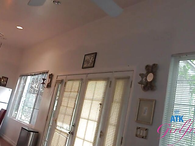 Leana Lovings - Sex hungry girlfriend with glasses POV