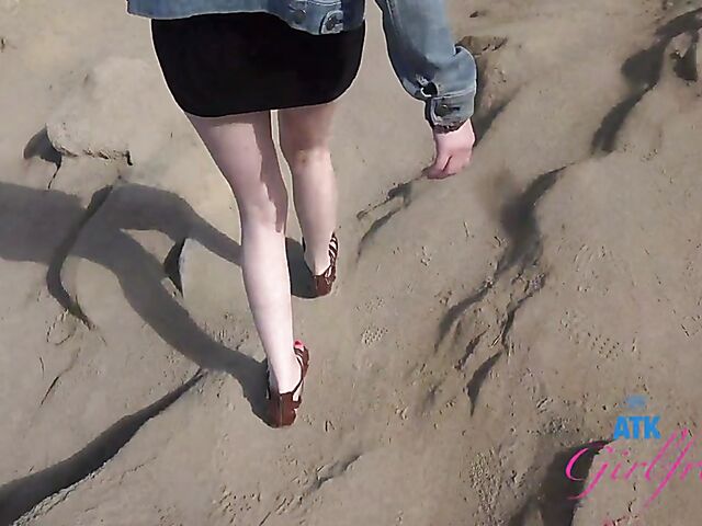 Virtual POV fuck date with Meloni Moon in La Jolla