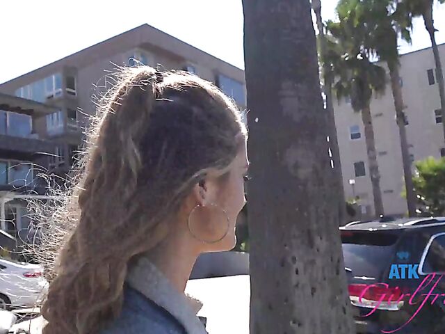 Virtual POV fuck date with Meloni Moon in La Jolla