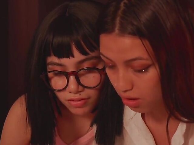 Double the cum slut with Camila Palmer and Marina Gold