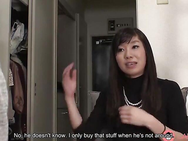 MILF Japanese porn with cute Marin Suzumi