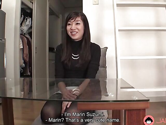 MILF Japanese porn with cute Marin Suzumi