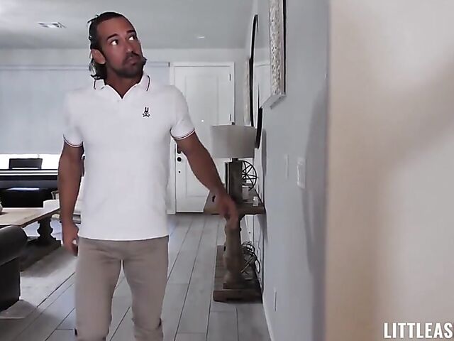 Petite asian cosplay girl Kimmy Kim gets some cock