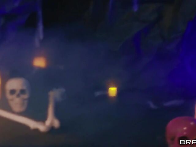 Ropes all over during interracial sex in net with BBC loving spider queen Kendra Sunderland