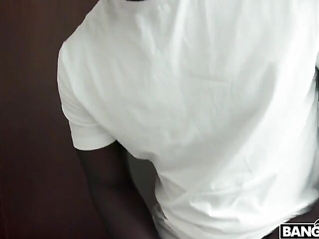 Hot and wet Martina Smeraldi gets a black dick in the bathtub