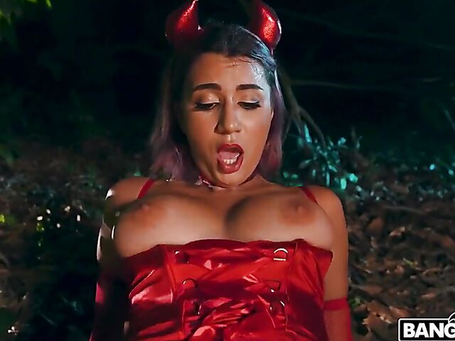 Halloween night big black cock creampie for natural busty Roxie Sinner