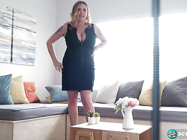 Busty MILF solo with dirty talking Denise La Fleur