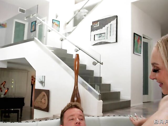 Skylar Vox's big naturals and shaved snatch for Van Wylde