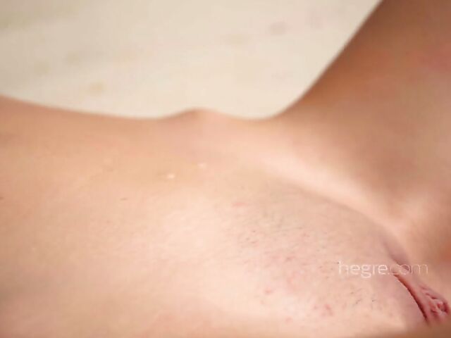 Beach nude photoshoot with beautiful Mira