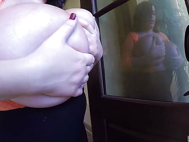 Leanne Crow brings you closer to her huge natural tits you love