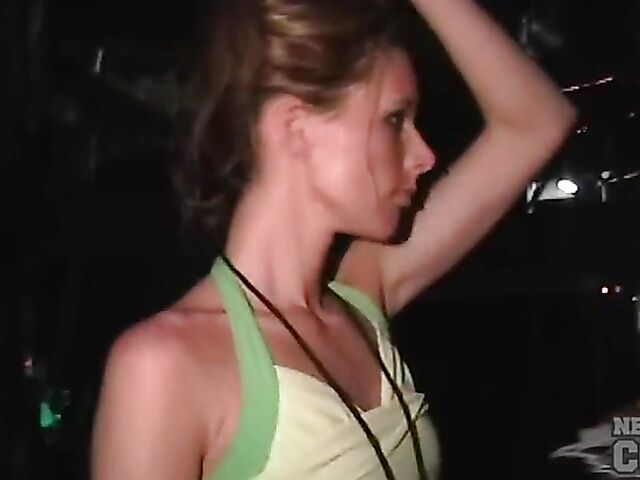 Nebraska coed Jasmine gets nude while celebrating Spring Break