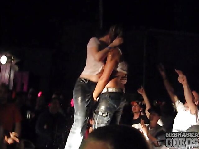 Amateur tits in public during wet t-shirt contest in Iowa