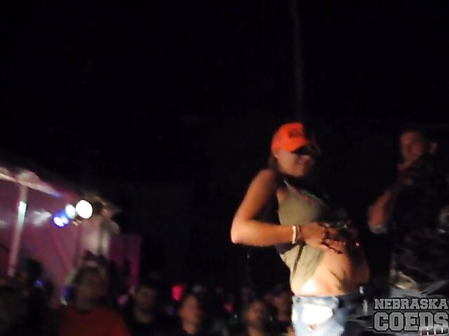 Amateur tits in public during wet t-shirt contest in Iowa