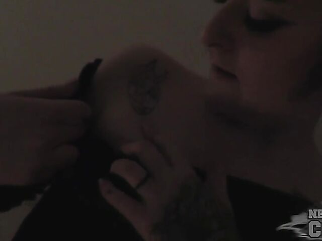 Gothic hairy amateur masturbating in the dark and her name is Brille