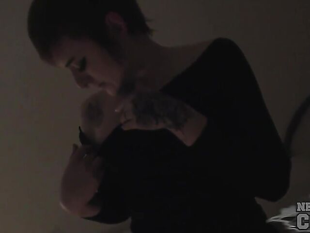 Gothic hairy amateur masturbating in the dark and her name is Brille