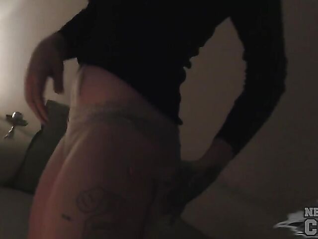 Gothic hairy amateur masturbating in the dark and her name is Brille