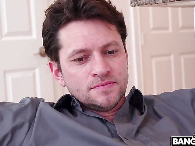 Curly-haired tiny latina Kira Perez wants it