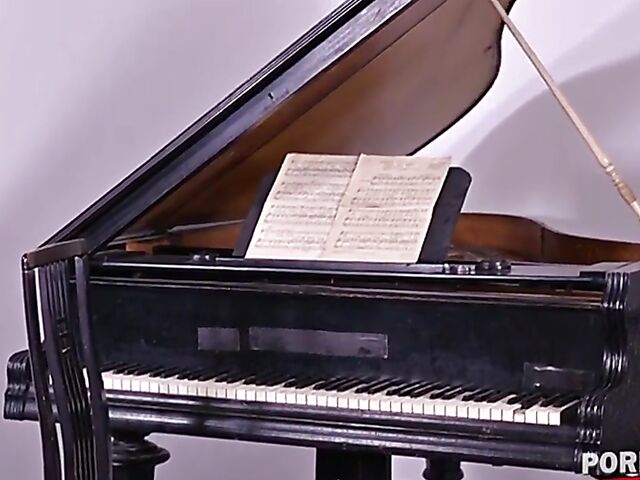 Double the fun with two MILFs Shalina Devine and Dominno