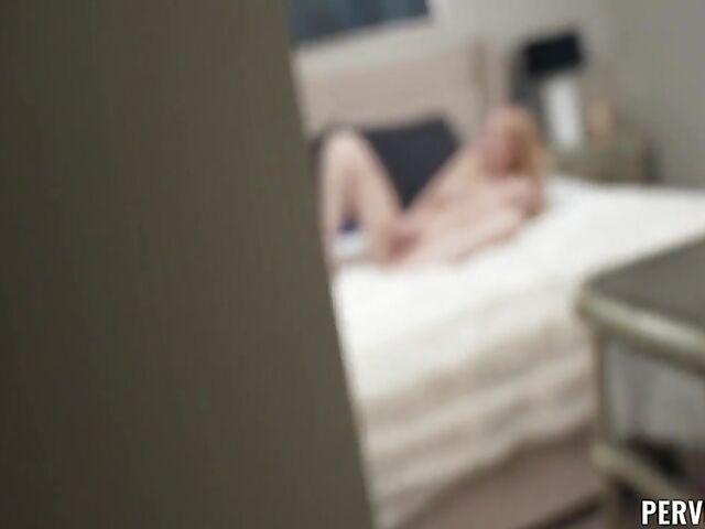 Bathroom sex with blindfolded blonde Audrey Madison