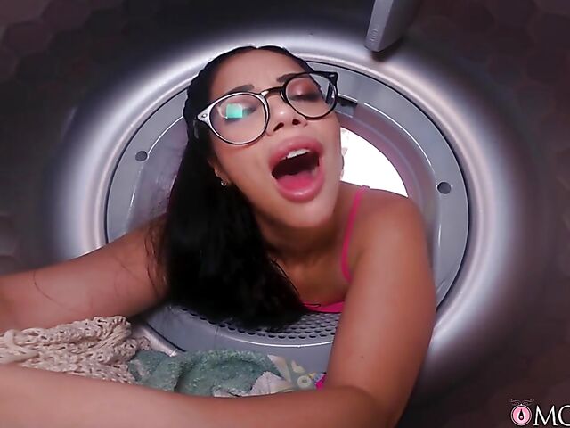 Doggy style creampie for cute mom with glasses Julia De Lucia