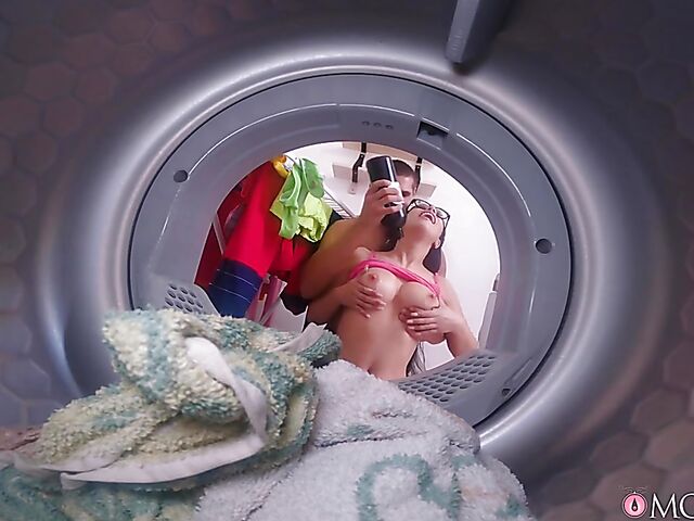 Doggy style creampie for cute mom with glasses Julia De Lucia