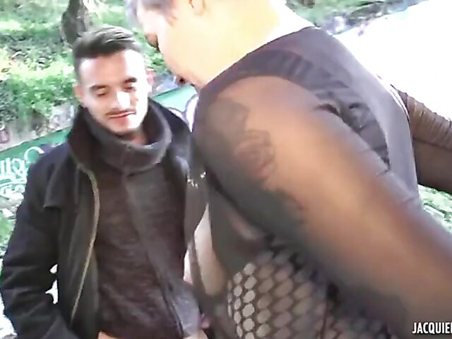 Rose is a short-haired French MILF slut from Burgundy