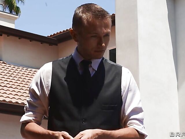 Alexis Fawx & Vanessa Sky - MILF lesbian dildo session with a girl