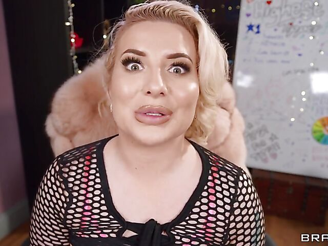 Pink boots anal with cam slut Hannah Blake